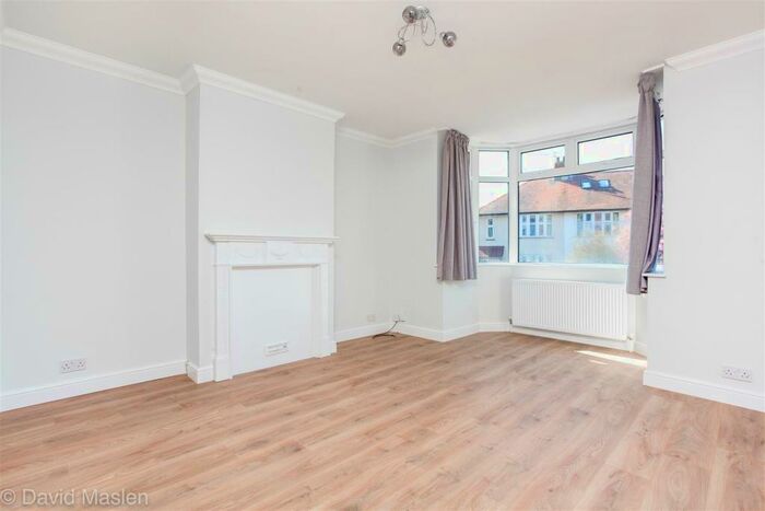 3 Bedroom House To Rent In Hollingbury Rise, Brighton, BN1
