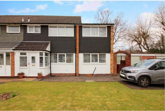 4 Bedroom Semi-Detached House To Rent In Marie Drive, Birmingham, B27