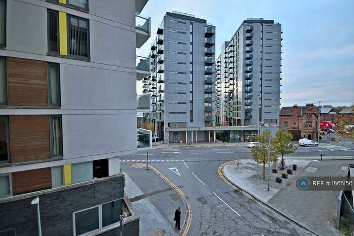 2 Bedroom Flat To Rent In Queen St, Manchester, M3