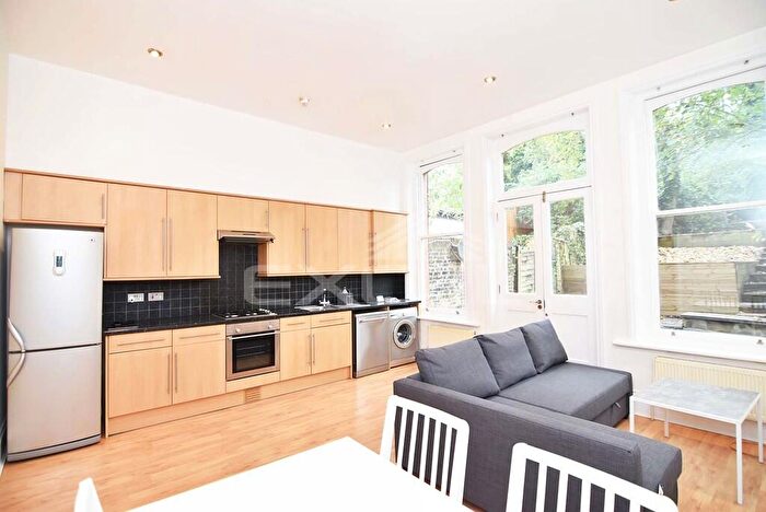 1 Bedroom Apartment To Rent In Finchley Road, Hampstead, London, NW3