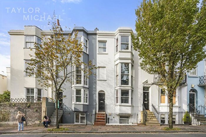 6 Bedroom Terraced House To Rent In Egremont Place, Brighton, BN2