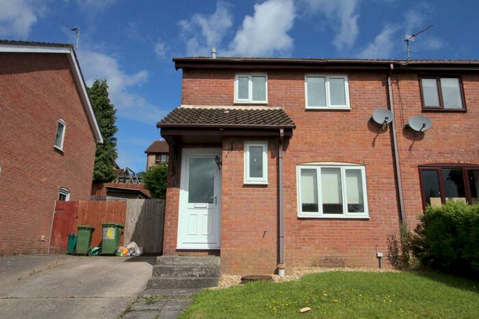 3 Bedroom Semi-Detached House To Rent In Clos Creyr, Llantwit Fardre, CF38