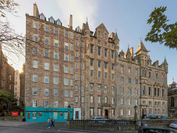 1 Bedroom Flat To Rent In North Bank Street, Old Town, Edinburgh, EH1