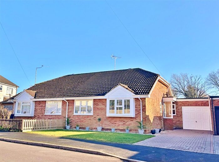 2 Bedroom Bungalow For Sale In Belmont Close, Verwood, Dorset, BH31