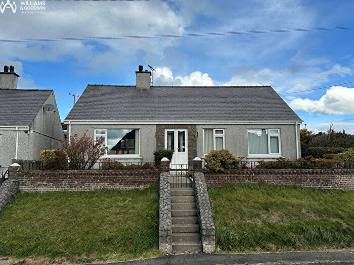 3 Bedroom Detached Bungalow For Sale In Llwyndu Road, Penygroes, Gwynedd, LL54