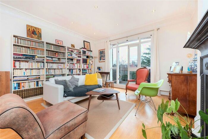 5 Bedroom Maisonette To Rent In Compayne Gardens, South Hampstead, London NW6