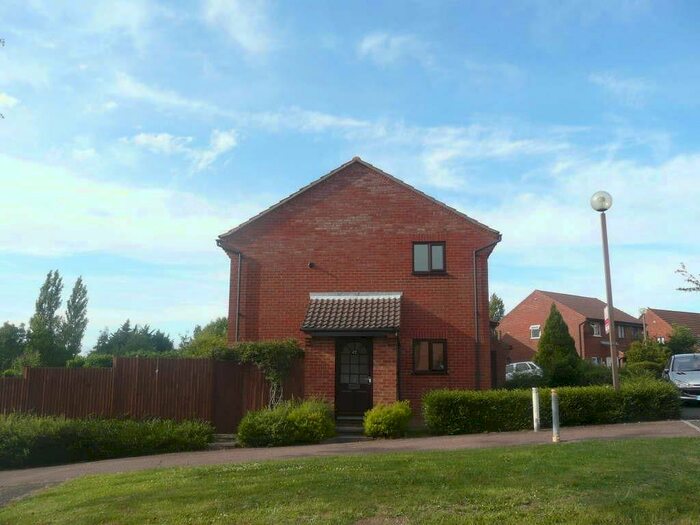 2 Bedroom Semi-Detached House To Rent In Lundholme, Heelands, Milton Keynes, MK13