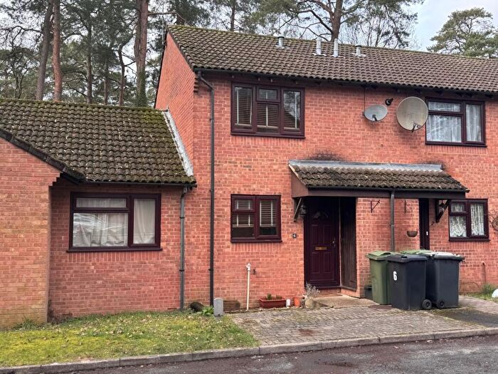 2 Bedroom End Of Terrace House To Rent In Woodpecker Close, Bordon, Hampshire, GU35