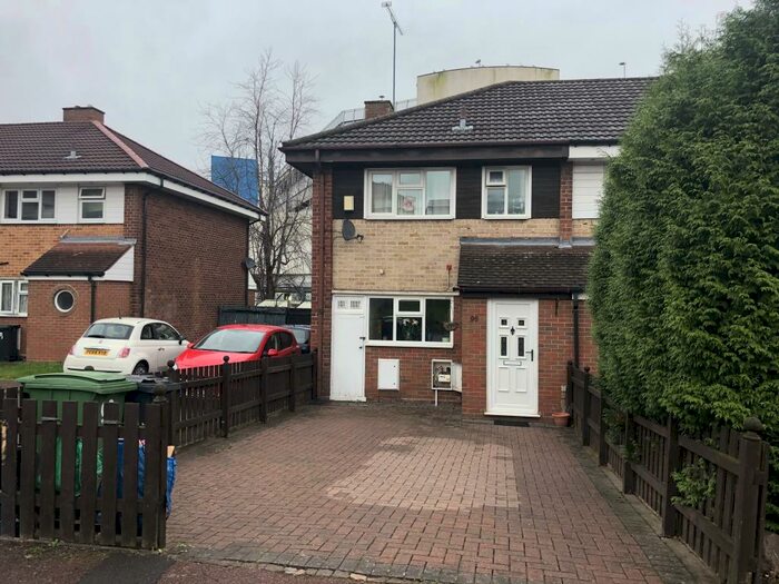 3 Bedroom House To Rent In Halesowen, West Midlands, B63