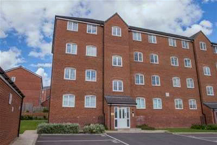 2 Bedroom Flat To Rent In Leeds, LS10