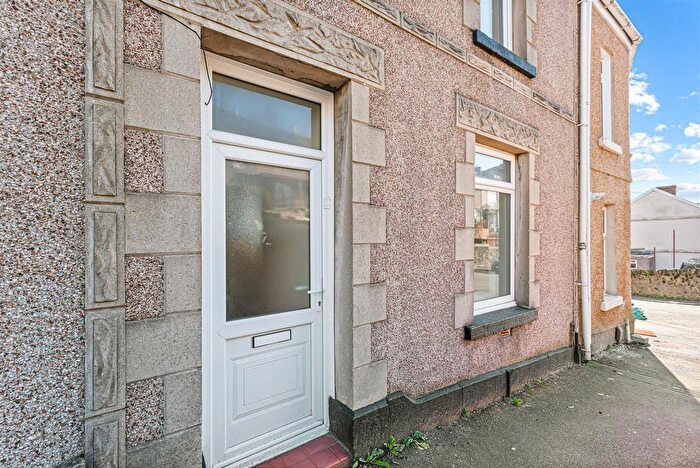 3 Bedroom Terraced House For Sale In Kinley Street, St. Thomas, Swansea, SA1