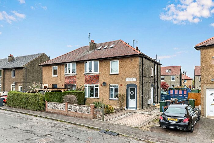 2 Bedroom Flat For Sale In Colinton Mains Terrace, Edinburgh, EH13
