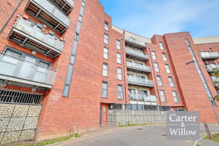 2 Bedroom Flat For Sale In Brunel House, Chancellor Way, RM8