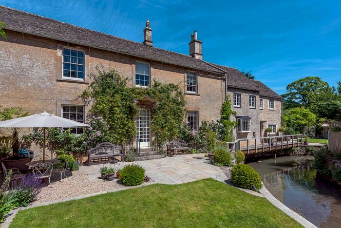 4 Bedroom Detached House To Rent In Fulbrook, OX18