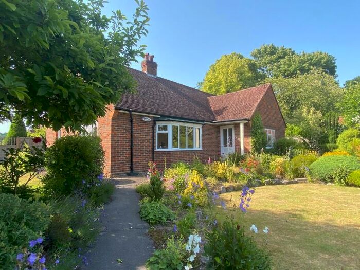 2 Bedroom Detached Bungalow To Rent In Pirbright, GU24