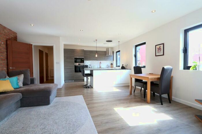 1 Bedroom Apartment To Rent In North Road, Bristol, BS6