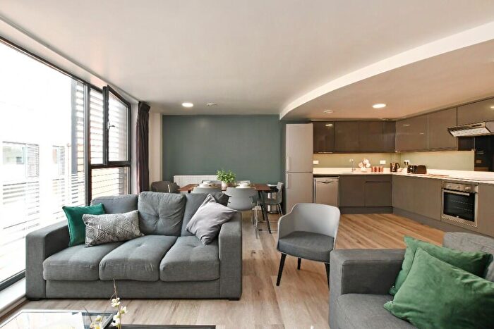 5 Bedroom Apartment To Rent In Arundel Street, Sheffield, S1