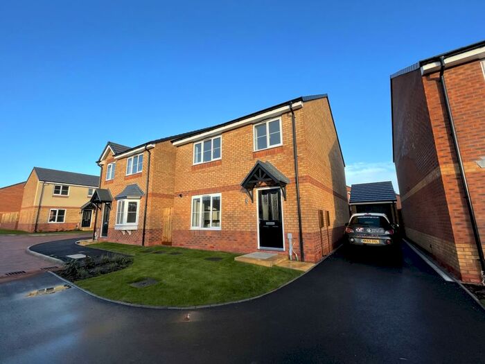 4 Bedroom Detached House To Rent In Till View, Stafford, ST16