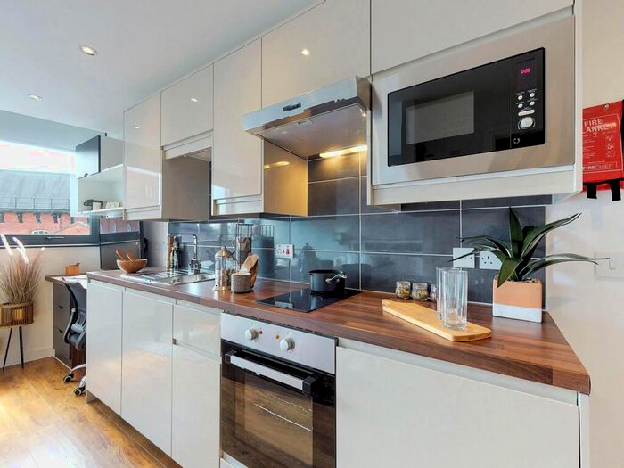 Apartment To Rent In Apt, Ribbon Residence #, LS3