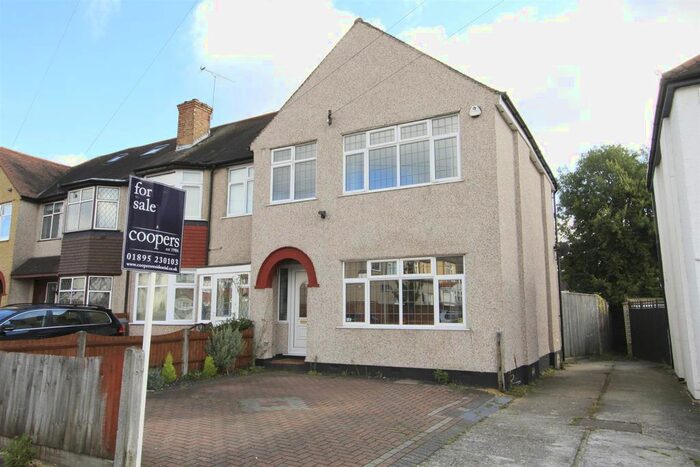 3 Bedroom Semi-Detached House To Rent In Victoria Avenue, Hillingdon UB10