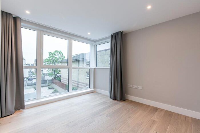 1 Bedroom Flat To Rent In Flat Sidcup House - Station Road, DA15