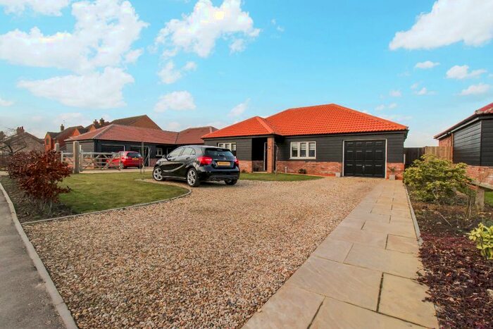 3 Bedroom Detached Bungalow For Sale In Austendyke Road, Weston Hills, Spalding, PE12