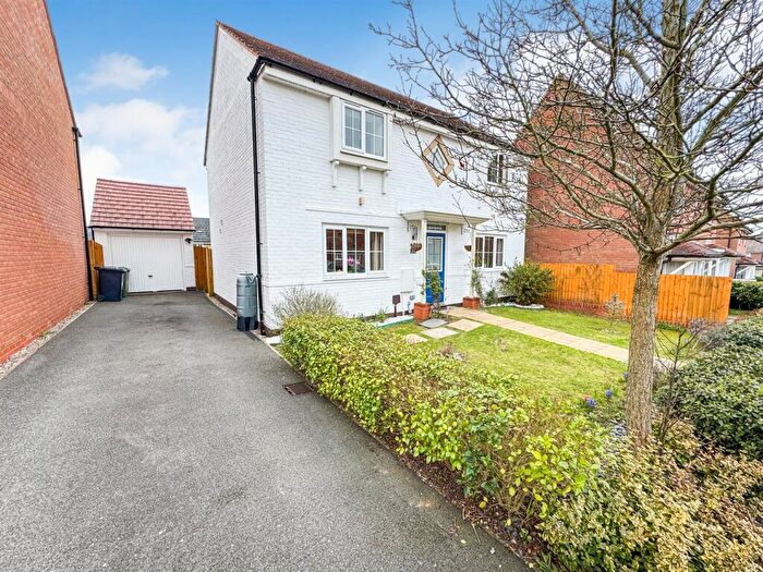 4 Bedroom Detached House For Sale In Livingstone Road, Corby, NN18