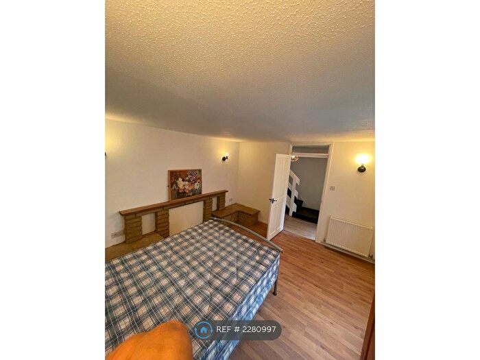 4 Bedroom Terraced House To Rent In Hedges Close, Hatfield, AL10