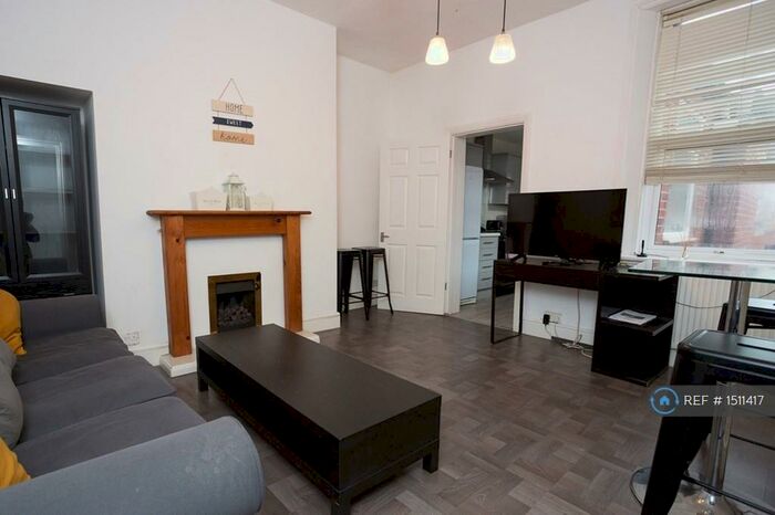 3 Bedroom Flat To Rent In Croydon Road, Newcastle Upon Tyne, NE4