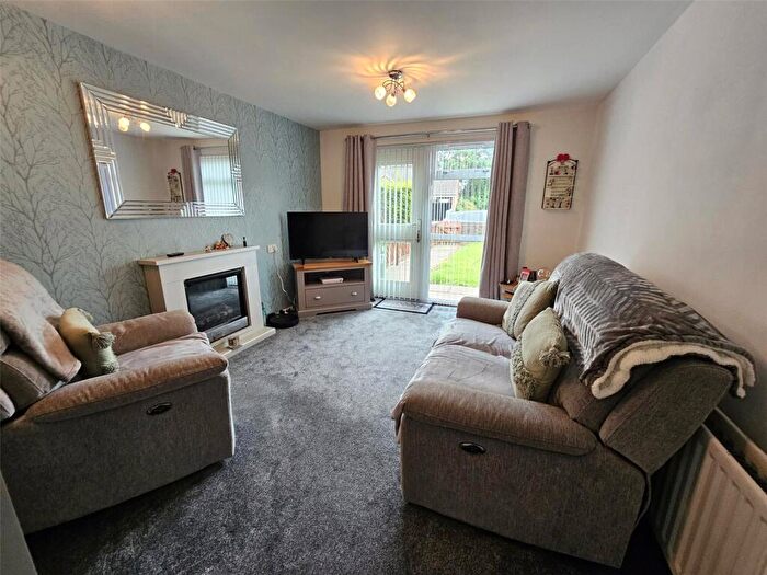 1 Bedroom Flat To Rent In Taunton Way, Coventry, West Midlands, CV6