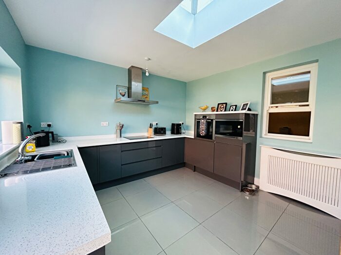 3 Bedroom House To Rent In Darnley Road, Gravesend, DA11