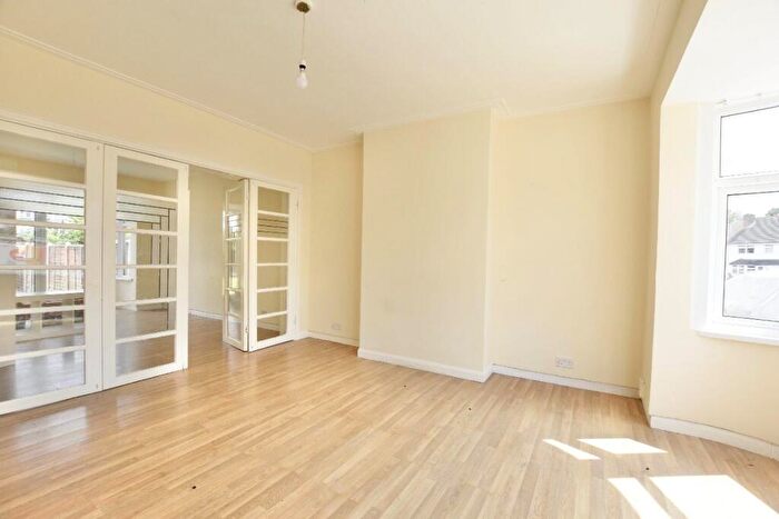 3 Bedroom Semi-Detached House To Rent In Forterie Gardens, Seven Kings, IG3