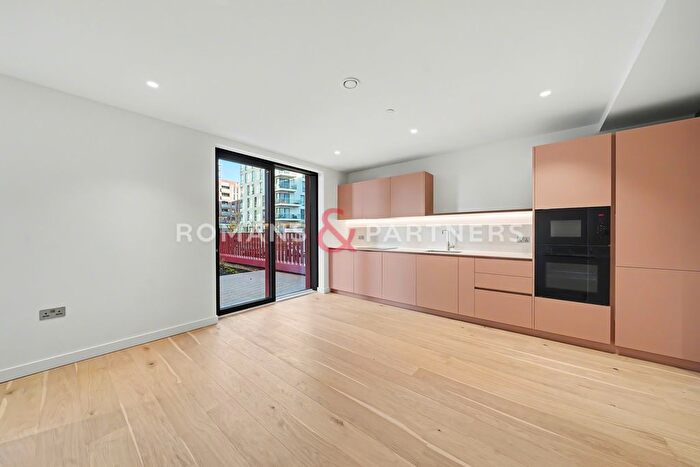 1 Bedroom Flat To Rent In Parkview, Peninsula Gardens, Greenwich, SE10