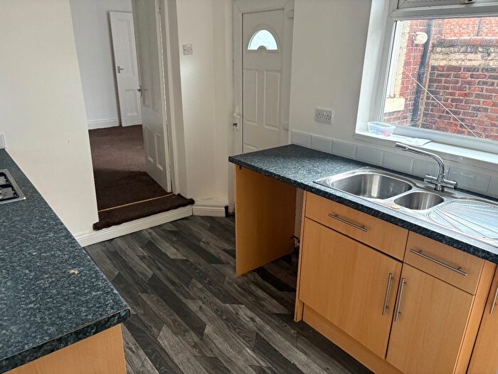 2 Bedroom Flat To Rent In Victoria Road East, Hebburn, NE31