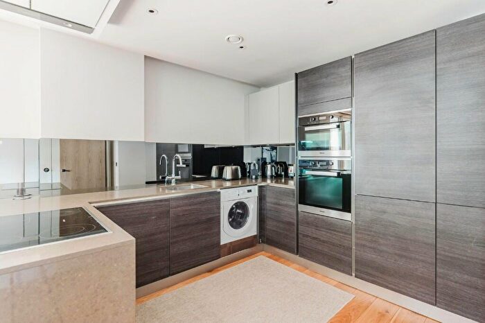 2 Bedroom Apartment To Rent In St. Edmunds Terrace, London, NW8