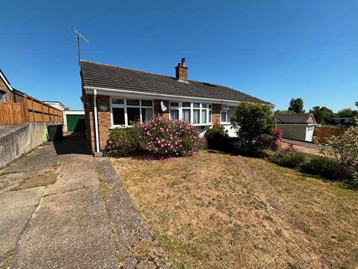 3 Bedroom Semi-Detached Bungalow For Sale In Springfield Road, Lower Somersham, Ipswich, IP8