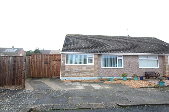 2 Bedroom Bungalow For Sale In Kew Rise, Darlington, Durham, DL3