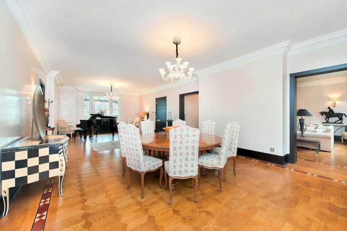 5 Bedroom Flat To Rent In Hans Court, Hans Road, Knightsbridge, London, SW3