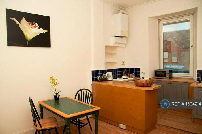 2 Bedroom Flat To Rent In Gorgie Road, Edinburgh, EH11