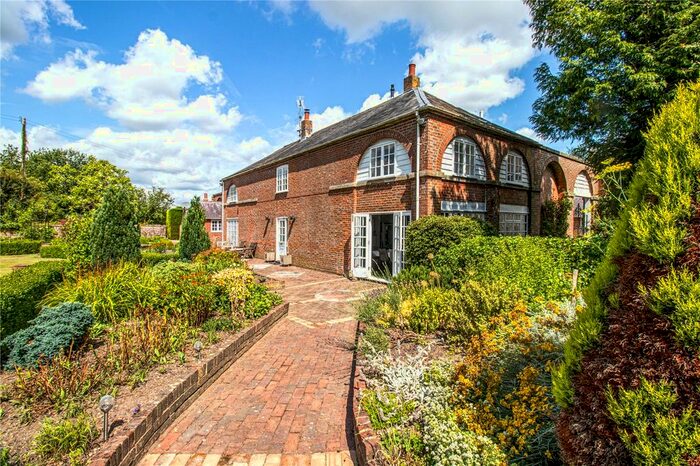 4 Bedroom Link Detached House For Sale In Sham Farm Road, Eridge Green, Tunbridge Wells, Kent, TN3