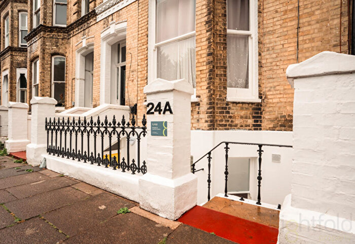 2 Bedroom Flat To Rent In Tisbury Road, Hove, BN3