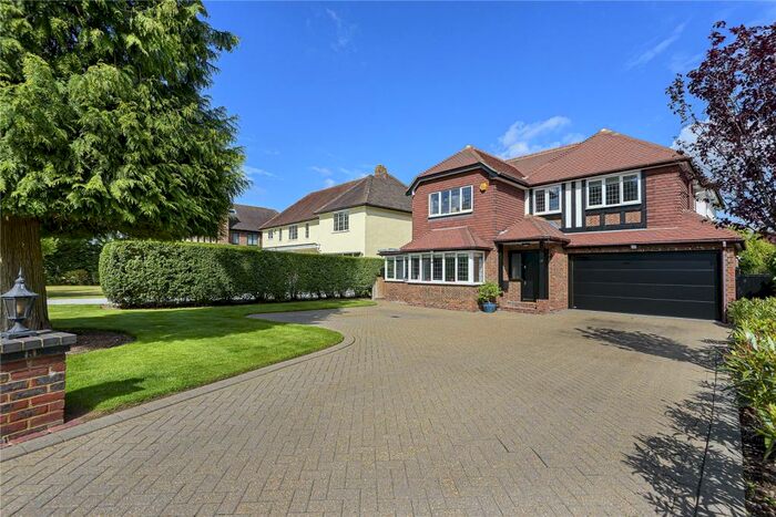 5 Bedroom Detached House To Rent In The Glen, Orpington, Kent, BR6