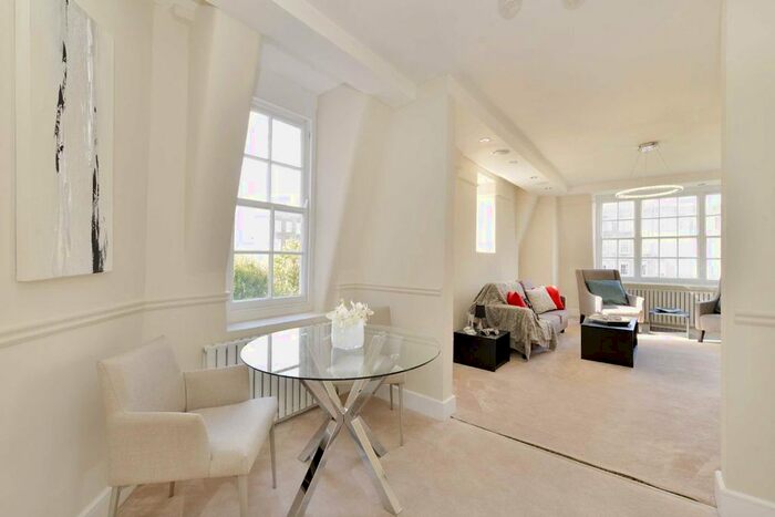 3 Bedroom Flat To Rent In Circus Lodge, Circus Road, St Johns Wood, NW8