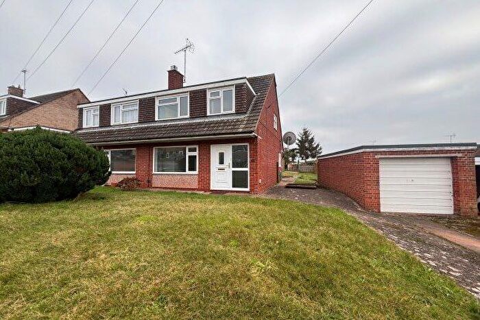 3 Bedroom Semi-Detached House To Rent In Southbrook Road, Exeter, EX2