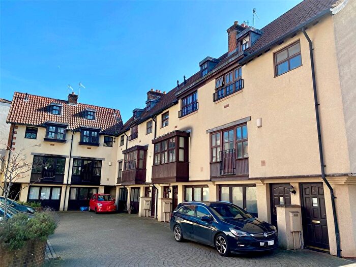 4 Bedroom Terraced House For Sale In Bear Yard Mews, Bristol, Somerset, BS8