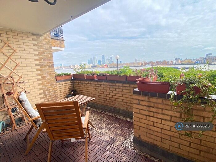 1 Bedroom Flat To Rent In Wapping High St, London, E1W