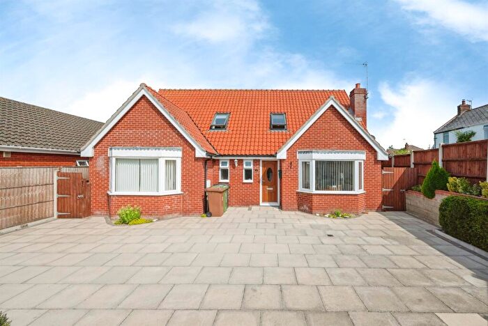 5 Bedroom Bungalow For Sale In Common Road, Hemsby, Great Yarmouth, NR29