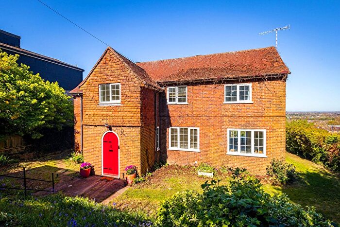 5 Bedroom Detached House For Sale In Harvey Road, Guildford, Surrey, GU1