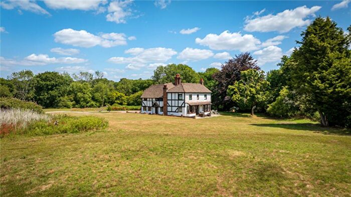 5 Bedroom Detached House For Sale In Knowle Lane, Cranleigh, Surrey, GU6