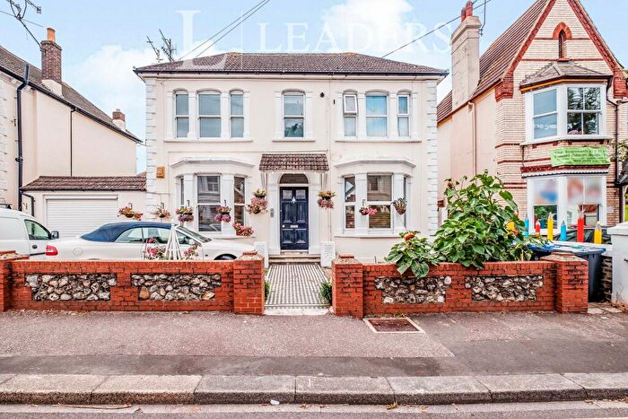 2 Bedroom Flat To Rent In Christchurch Road, Worthing, BN11